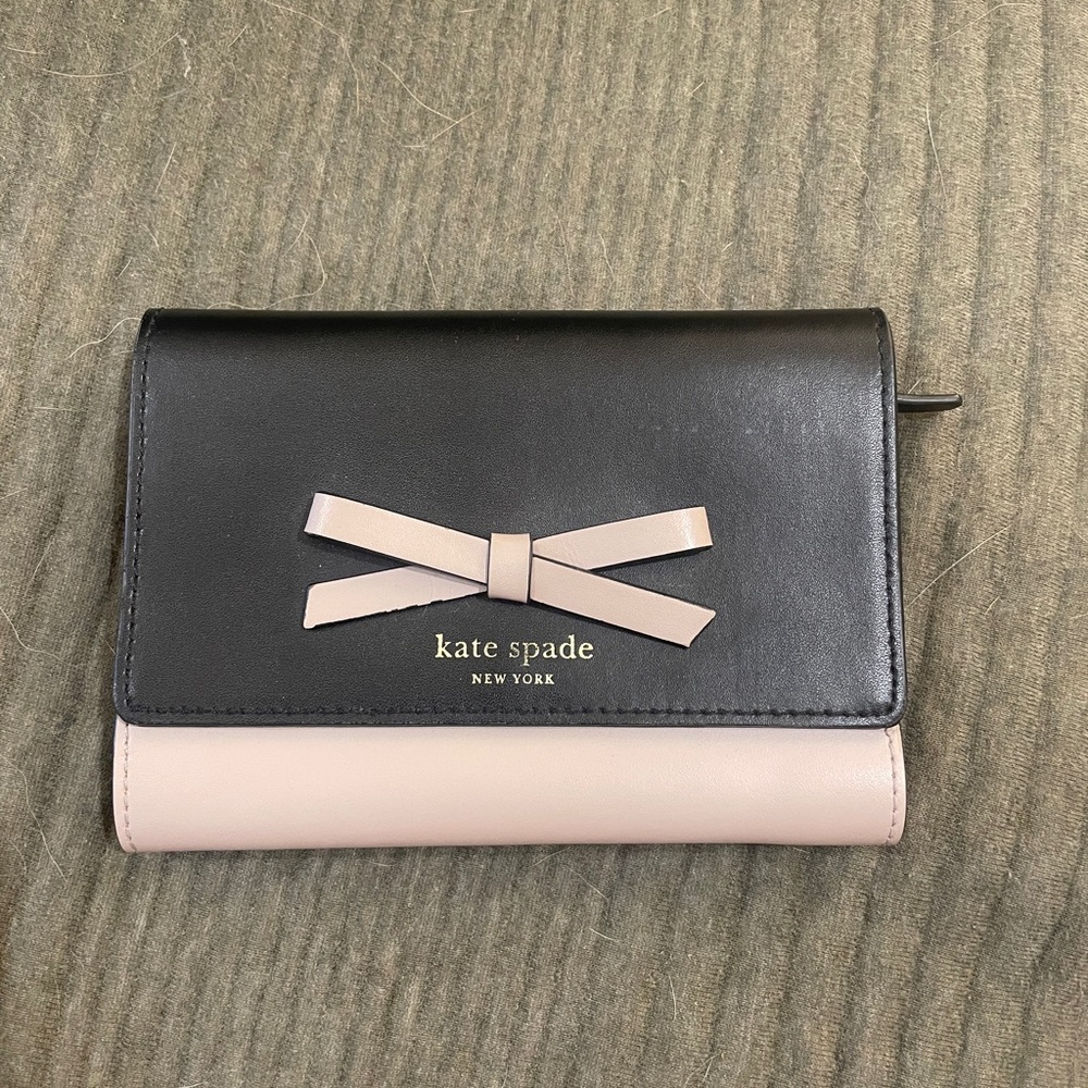 Kate Spade black and nude bow wallet